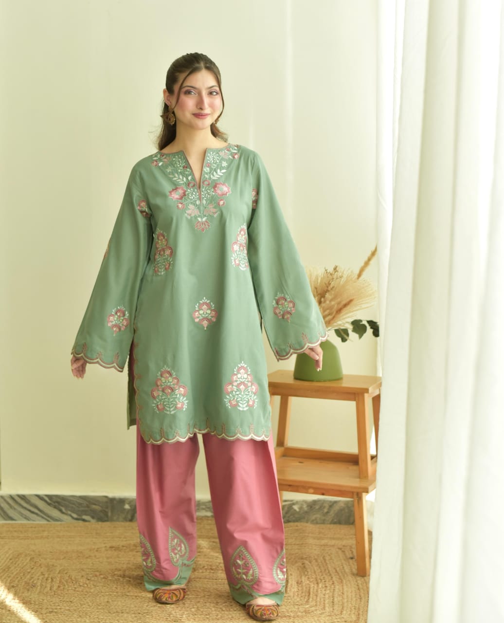 PARI LAWN 3PC ( FARSHI SHALWAR )